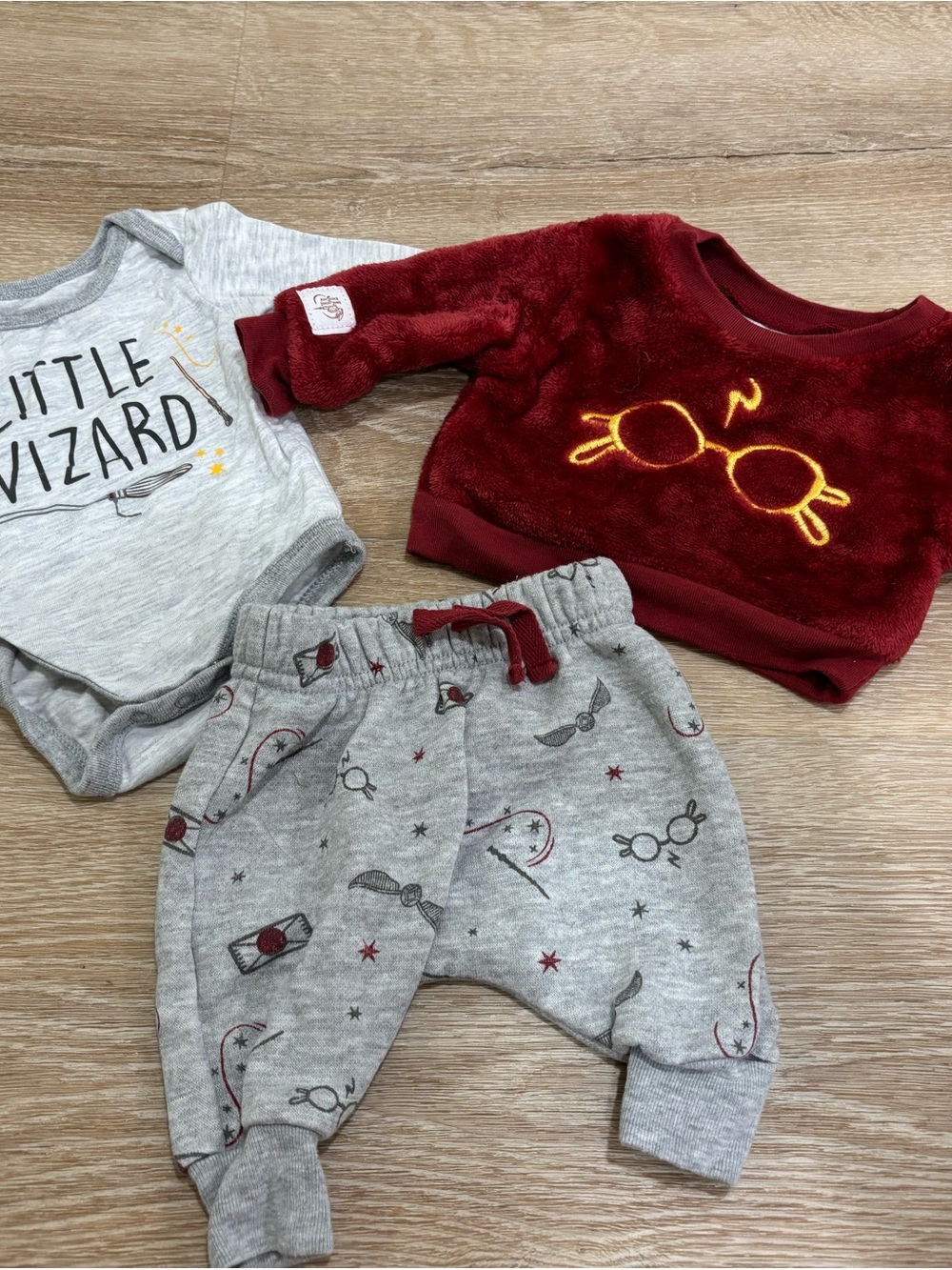 Carter’s Newborn Harry Potter Sweatpants, Sweater, Long Sleeve Bodysuit Outfit